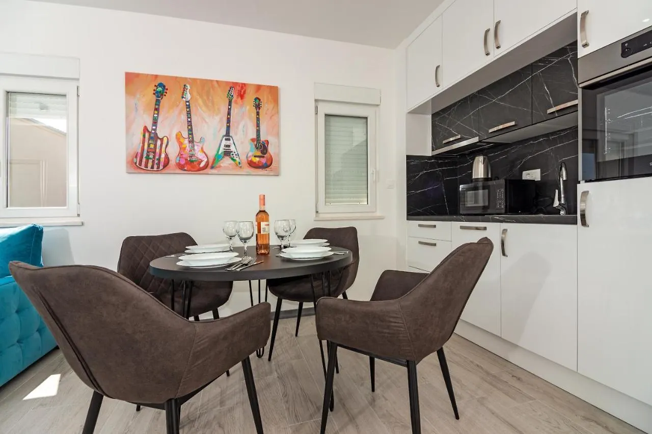 Apartament Villa Ivana In Kaštela